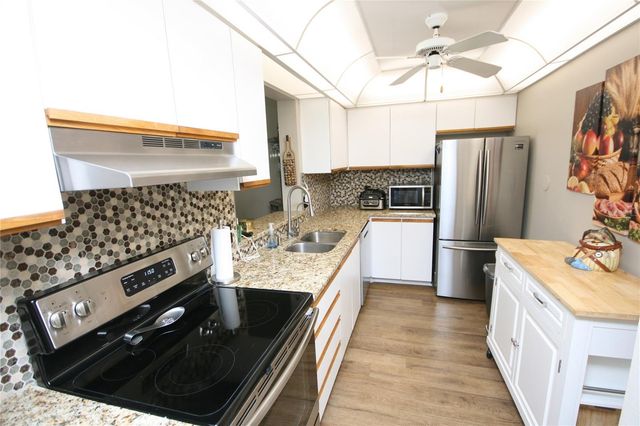 19701 GULF BOULEVARD 212, Indian Shores, FL 33785