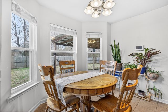 19 Shamsie Dr, Ward, AR 72176