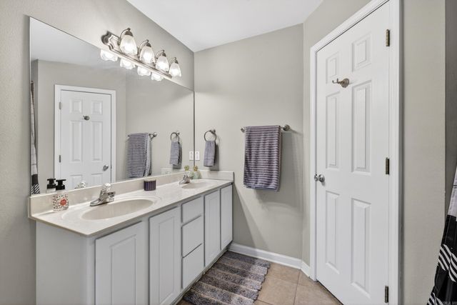 19 Shamsie Dr, Ward, AR 72176