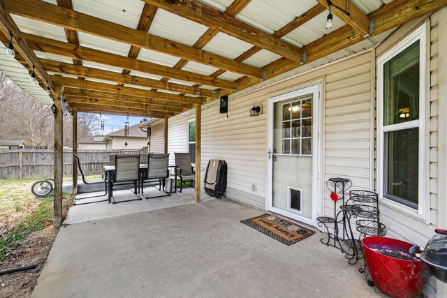 19 Shamsie Dr, Ward, AR 72176