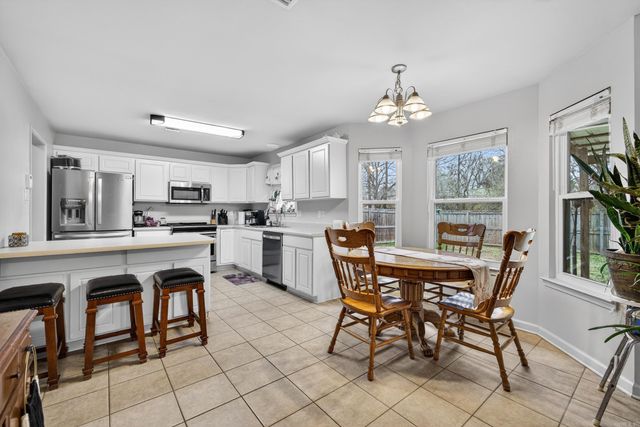 19 Shamsie Dr, Ward, AR 72176