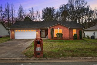 19 Shamsie Dr, Ward, AR 72176