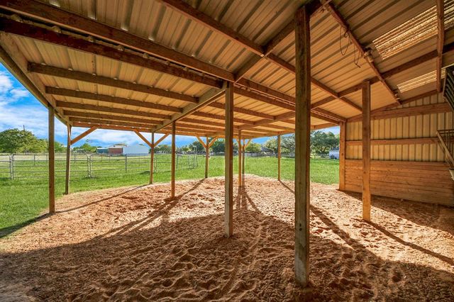 5607 Philip Evan Road, Needville, TX 77461