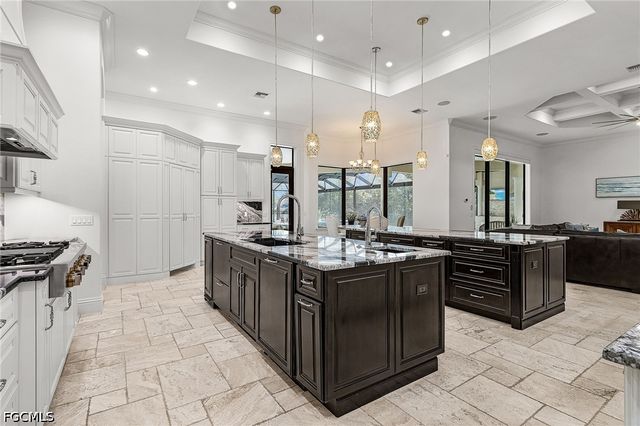 8250 Penzance BLVD, Fort Myers, FL 33912