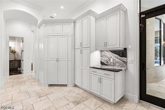 8250 Penzance BLVD, Fort Myers, FL 33912