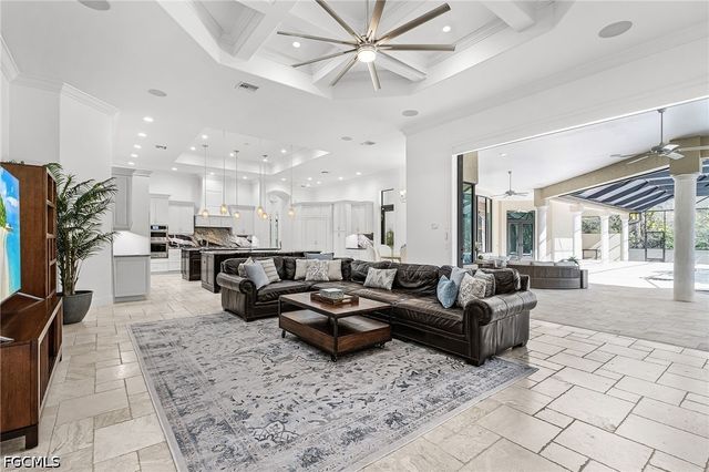 8250 Penzance BLVD, Fort Myers, FL 33912