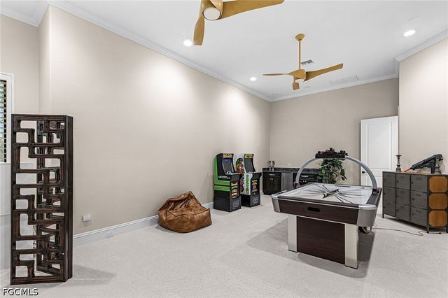 8250 Penzance BLVD, Fort Myers, FL 33912