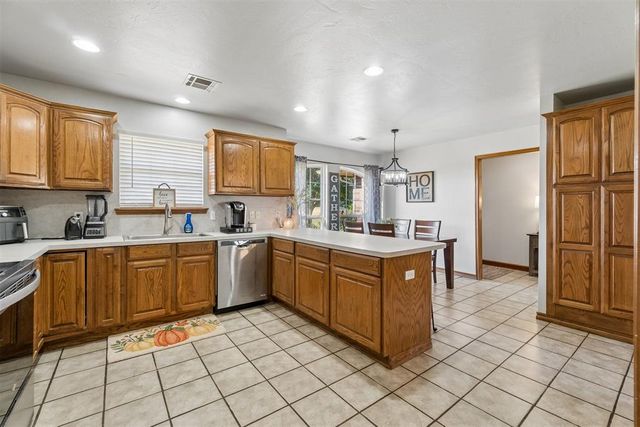 2096 County Road 1237, Tuttle, OK 73089