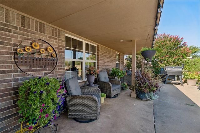 2096 County Road 1237, Tuttle, OK 73089