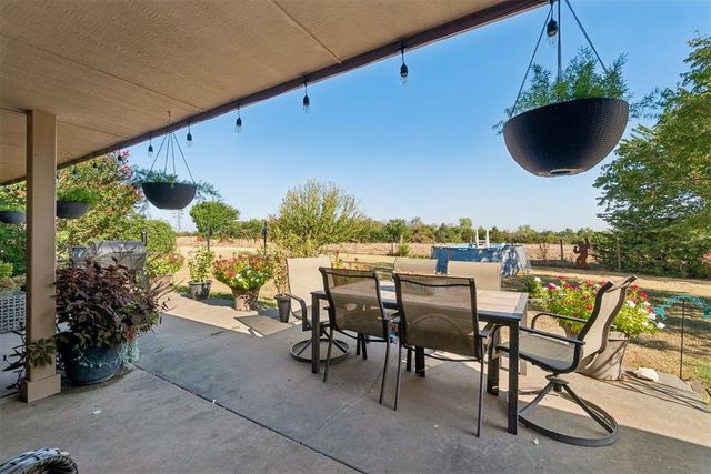 2096 County Road 1237, Tuttle, OK 73089