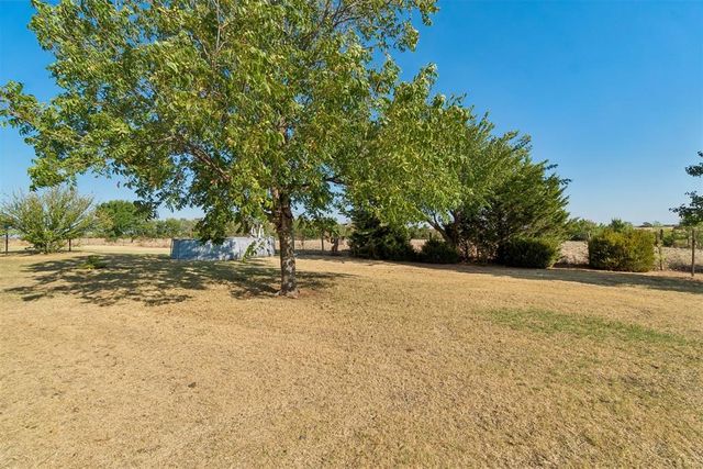 2096 County Road 1237, Tuttle, OK 73089