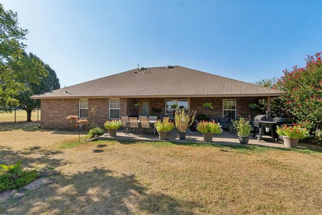 2096 County Road 1237, Tuttle, OK 73089