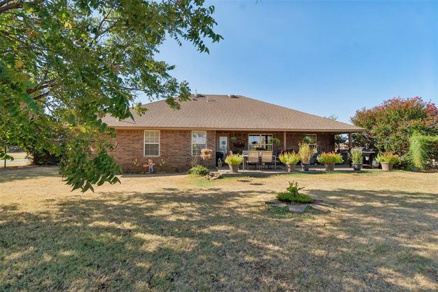 2096 County Road 1237, Tuttle, OK 73089