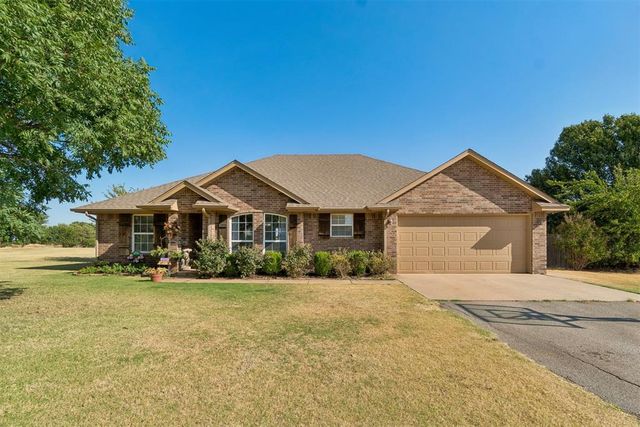 2096 County Road 1237, Tuttle, OK 73089