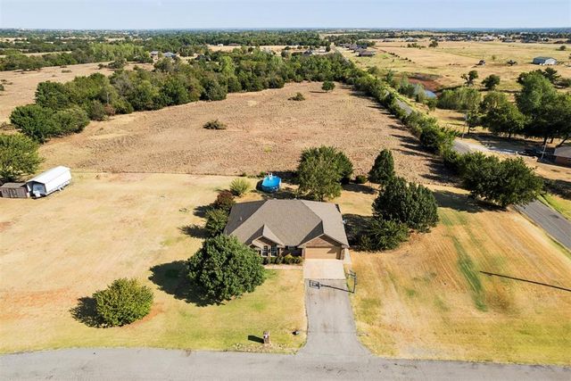 2096 County Road 1237, Tuttle, OK 73089