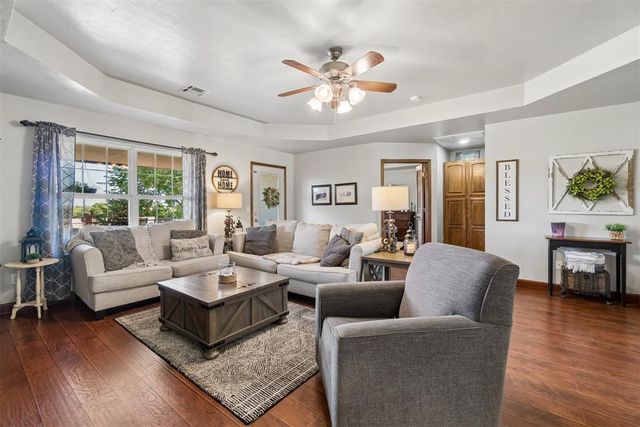 2096 County Road 1237, Tuttle, OK 73089