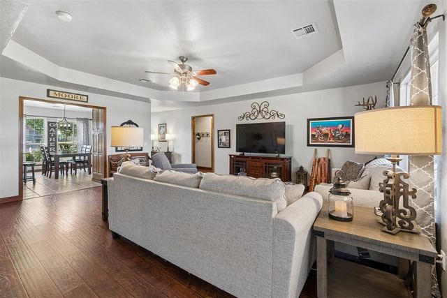 2096 County Road 1237, Tuttle, OK 73089