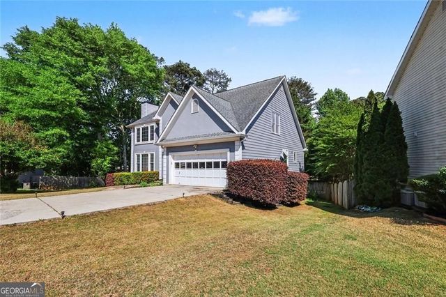 2120 Thorndale Drive SW, Lilburn, GA 30047