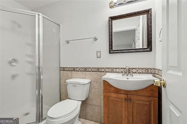 2120 Thorndale Drive SW, Lilburn, GA 30047