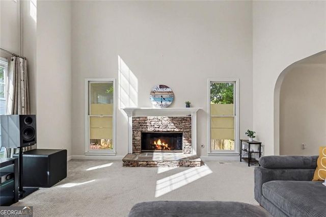 2120 Thorndale Drive SW, Lilburn, GA 30047