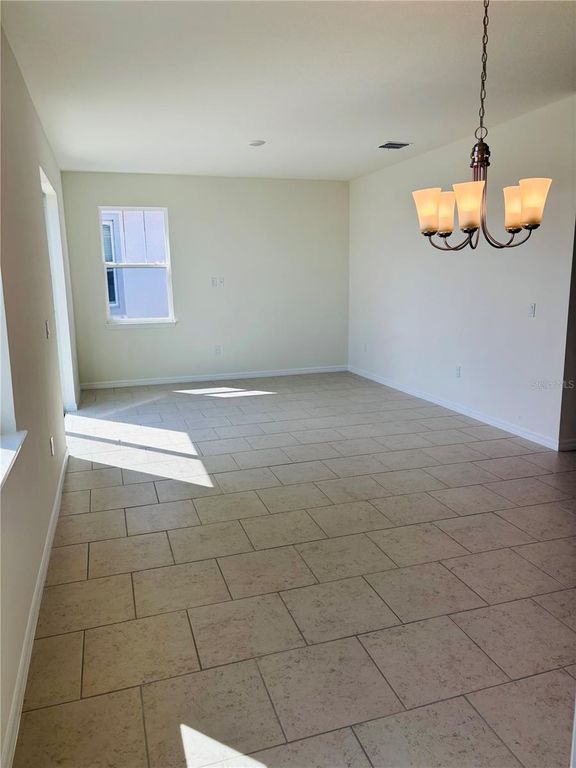 Image 3 of property listing at 2318 SELENIA STREET, Lake Alfred, FL 33850