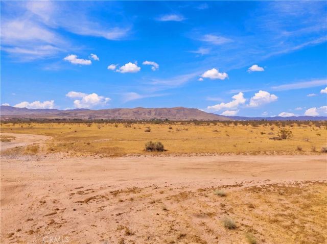 0 Pauhaska, Apple Valley, CA 92308