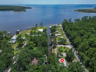 771 Alaqua Drive, Freeport, FL 32439