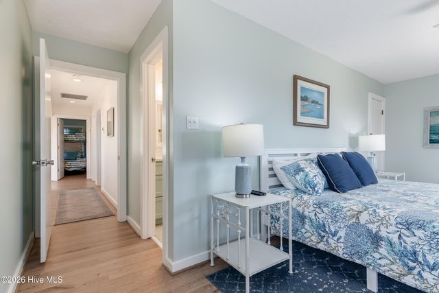 12 Royal Tern Court, Southport, NC 28461