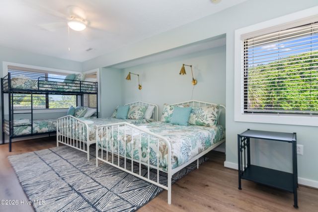 12 Royal Tern Court, Southport, NC 28461