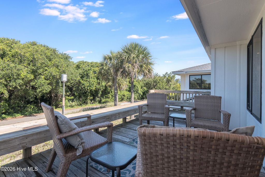 Image 16 of property listing at 12 Royal Tern Court, Southport, NC 28461