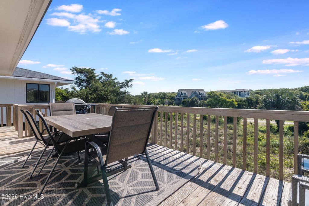 Image 18 of property listing at 12 Royal Tern Court, Southport, NC 28461