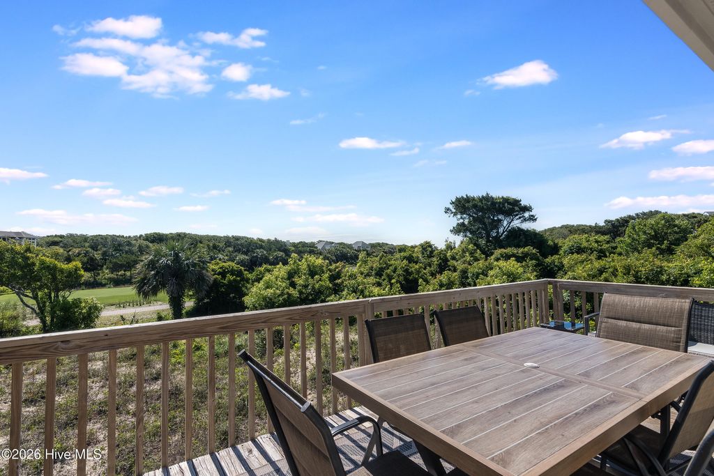 Image 39 of property listing at 12 Royal Tern Court, Southport, NC 28461