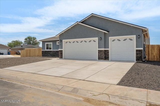 882 Great Basin Lane, Fallon, NV 89406