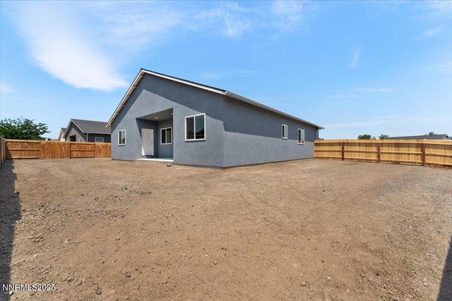 882 Great Basin Lane, Fallon, NV 89406