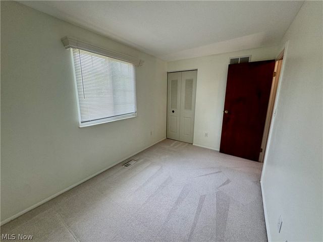 975 Deepwood Drive, Macedonia, OH 44056