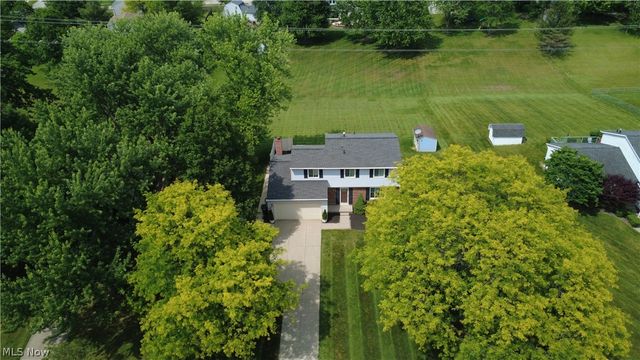 975 Deepwood Drive, Macedonia, OH 44056