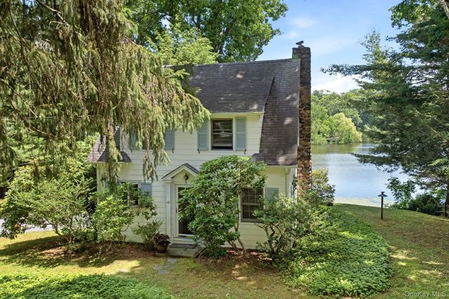 42 Gilbert Street, South Salem, NY 10590