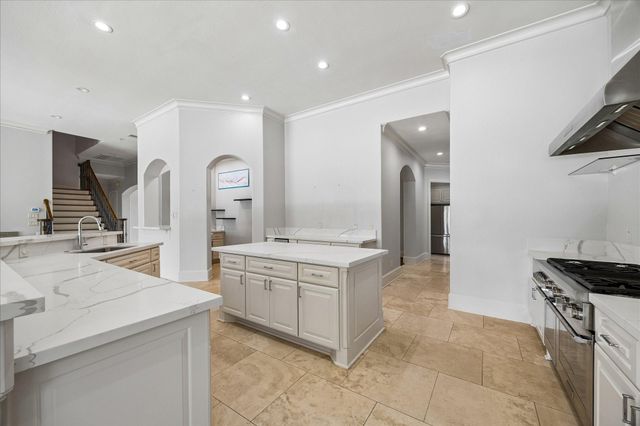 11614 Montmarte Boulevard, Houston, TX 77082