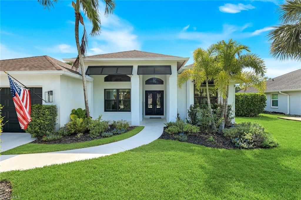 520 Raven WAY, NAPLES, FL 34110 — exterior