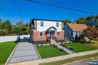 197 Roosevelt Avenue, Elmwood Park, NJ 07407