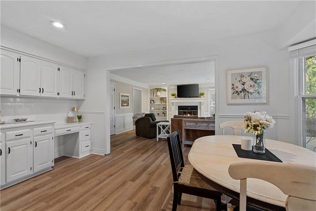 11104 W 109th Terrace, Overland Park, KS 66210