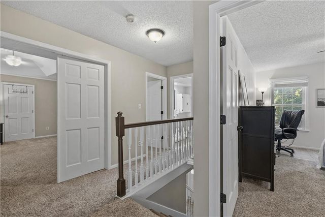 11104 W 109th Terrace, Overland Park, KS 66210