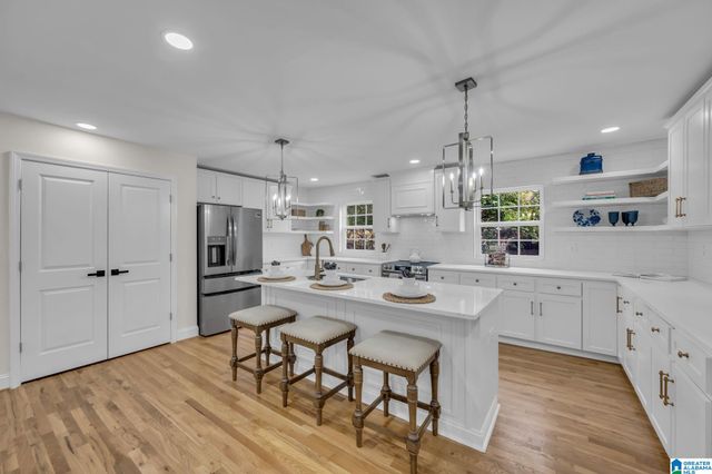 2116 VESTRIDGE DRIVE, Vestavia Hills, AL 35216