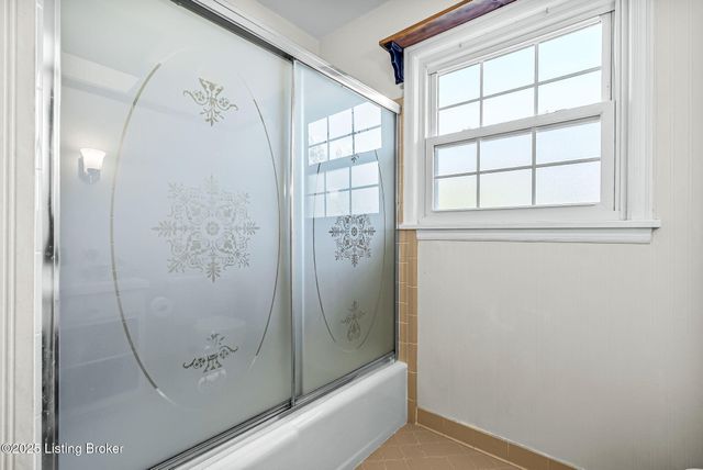 511 Pennyroyal Way, Louisville, KY 40223