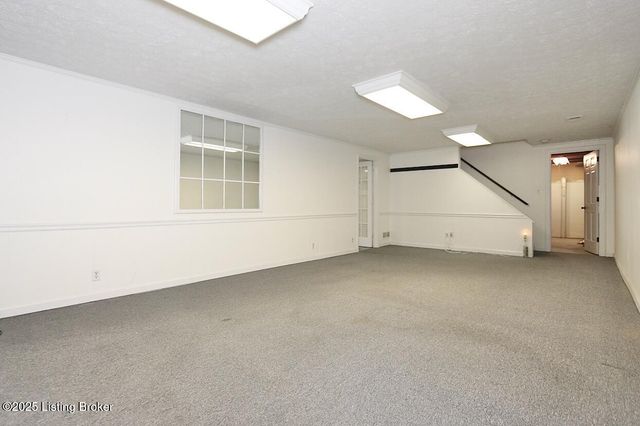 511 Pennyroyal Way, Louisville, KY 40223