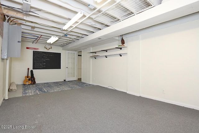 511 Pennyroyal Way, Louisville, KY 40223