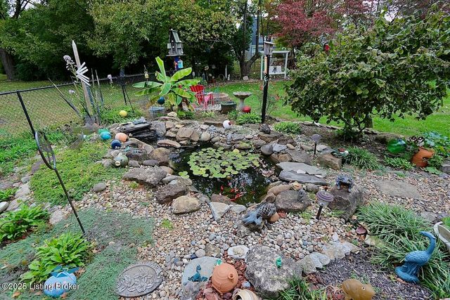 511 Pennyroyal Way, Louisville, KY 40223