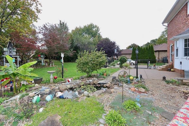 511 Pennyroyal Way, Louisville, KY 40223