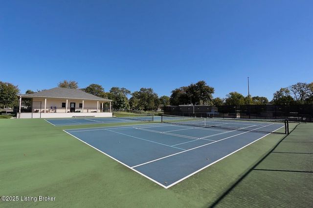 511 Pennyroyal Way, Louisville, KY 40223