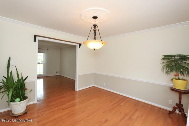 511 Pennyroyal Way, Louisville, KY 40223